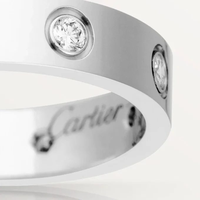 Alliance Love, 8 diamants – Or blanc, diamants – Cartier