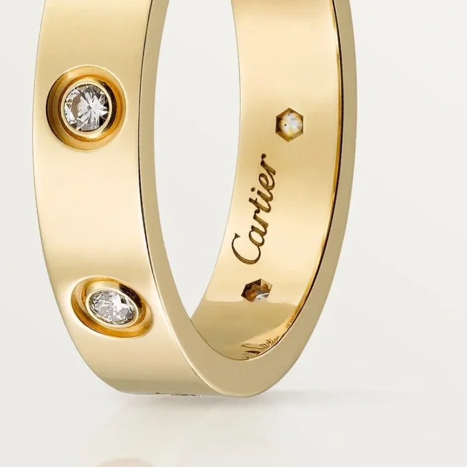 Alliance Love, 8 diamants – Or jaune, diamants – Cartier