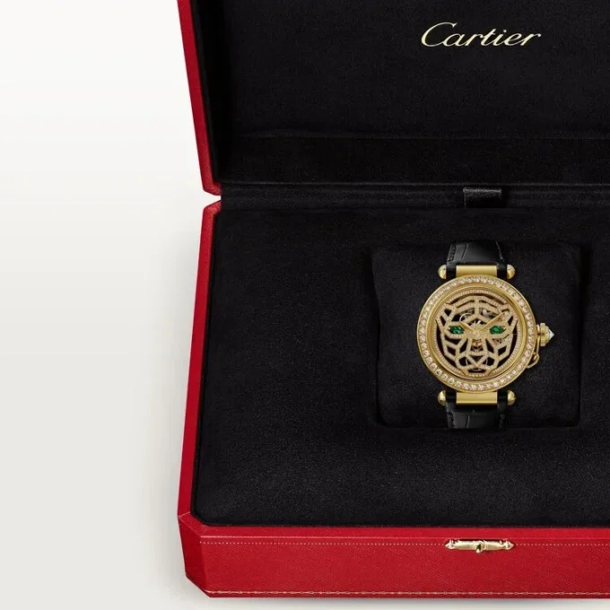 Autres montres-bijoux Panthere – 41 mm, mouvement mécanique à remontage manuel, or jaune 18 carats, diamants, bracelets en cuir interchangeables – Cartier Autres montres-bijoux Panthere – 41 mm, mouvement mécanique à remontage manuel, or jaune 18 carats, diamants, bracelets en cuir interchangeables – Cartier