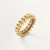 Bague Clash de Cartier, modèle moyen