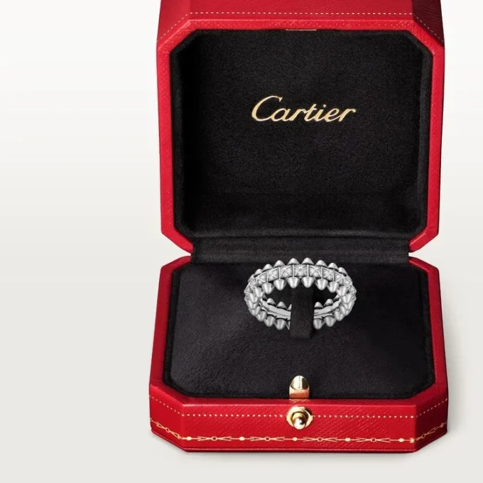 Bague Clash de Cartier, petit modèle, pavée
