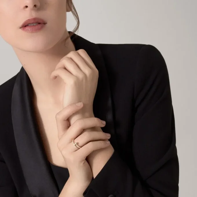 Bague Juste Un Clou en diamants, or jaune | Cartier US