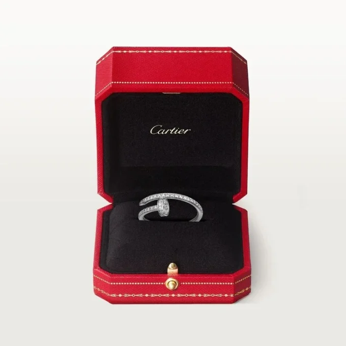 Bague Juste Un Clou – Or blanc, diamants – Cartier