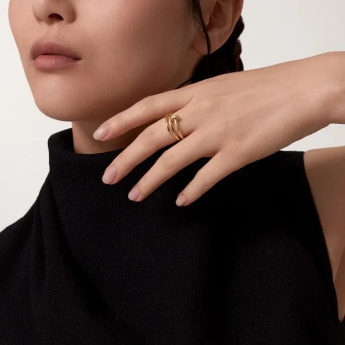 Bague Juste Un Clou – Or jaune, diamants – Cartier