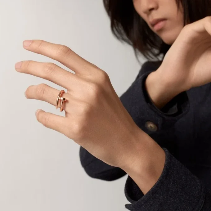 Bague Juste Un Clou – Or rose – Cartier