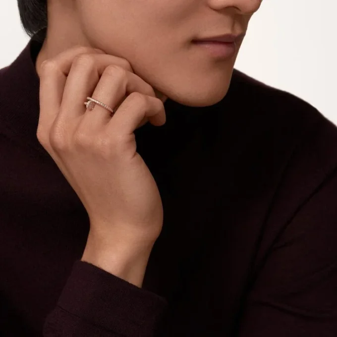 Bague Juste Un Clou – Or rose, diamants – Cartier