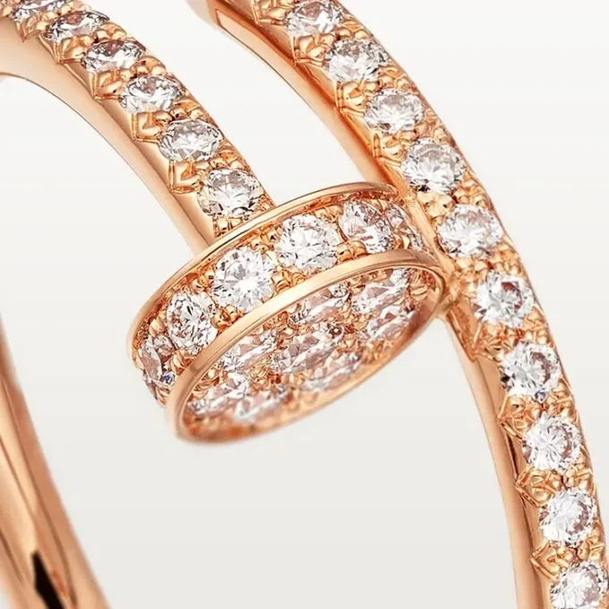 Bague Juste Un Clou – Or rose, diamants – Cartier