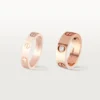 Bague Love, 3 diamants – Or rose, diamants – Cartier Bague Love, 3 diamants – Or rose, diamants – Cartier