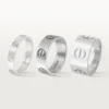 Bague Love – Or blanc, modèle classique | Cartier US