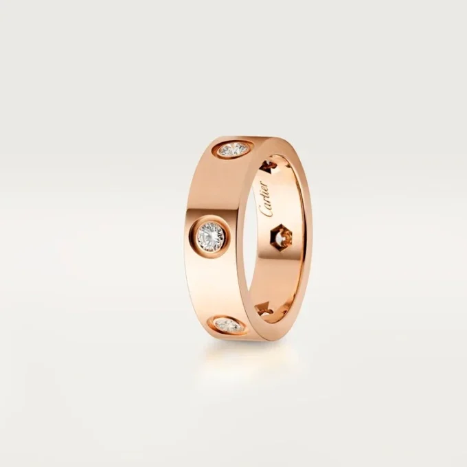 Bague Love – Or rose, diamants – Cartier