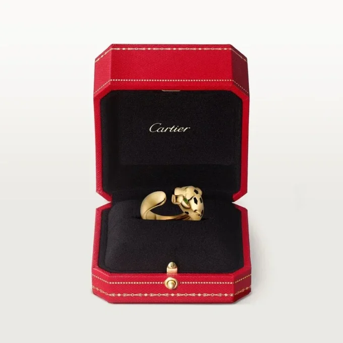 Bague Panthère de Cartier en or jaune et onyx | Cartier US