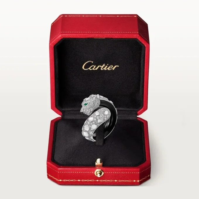 Bague Panthère de Cartier, laque noire, pavée