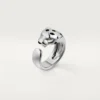 Bague Panthère de Cartier, modèle moyen