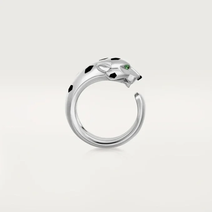 Bague Panthère de Cartier, modèle moyen