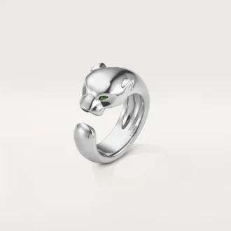 Bague Panthère de Cartier – Or blanc, grenats tsavorites, onyx – Cartier