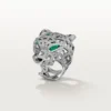 Bague Panthère de Cartier – Or blanc, émeraudes, onyx, diamants – Cartier