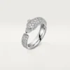 Bague Panthère de Cartier – Or blanc, émeraudes, onyx, diamants – Cartier