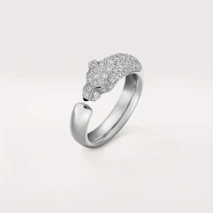 Bague Panthère de Cartier – Or blanc, émeraudes, onyx, diamants – Cartier