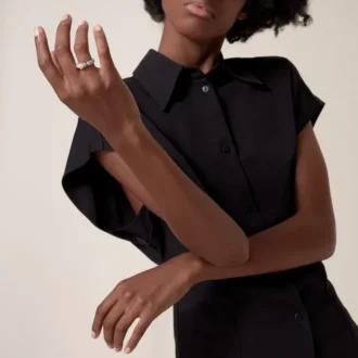 Bague Panthère de Cartier – Or blanc, émeraudes, onyx, diamants – Cartier