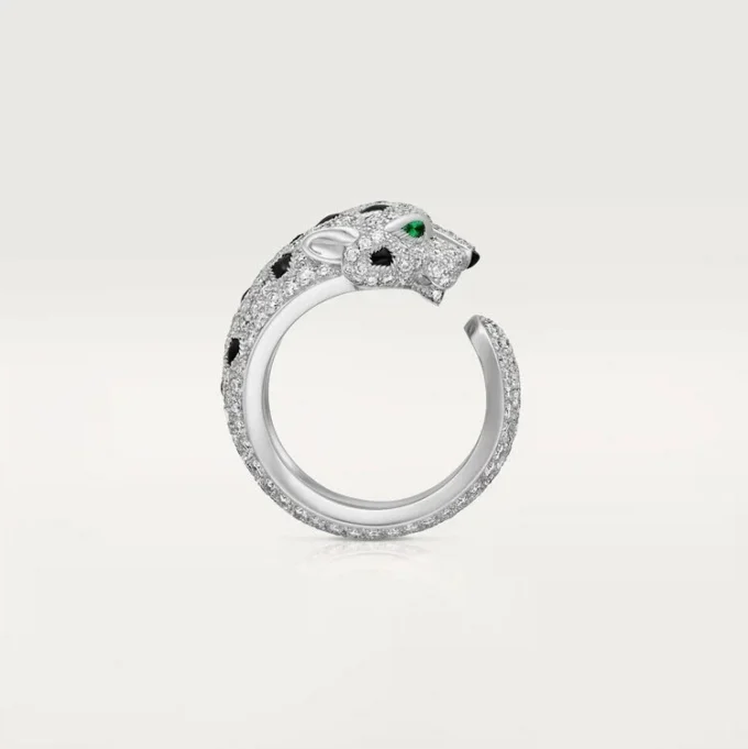Bague Panthère de Cartier – Or blanc, émeraudes, onyx, diamants – Cartier