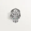 Bague Panthère de Cartier – Or blanc, émeraudes, onyx, diamants – Cartier