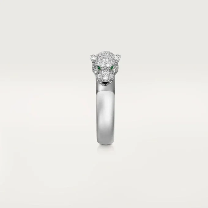 Bague Panthère de Cartier – Or blanc, émeraudes, onyx, diamants – Cartier