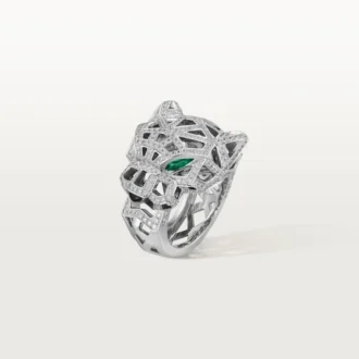Bague Panthère de Cartier – Or blanc, onyx, émeraudes, diamants – Cartier
