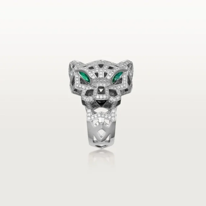 Bague Panthère de Cartier – Or blanc, onyx, émeraudes, diamants – Cartier