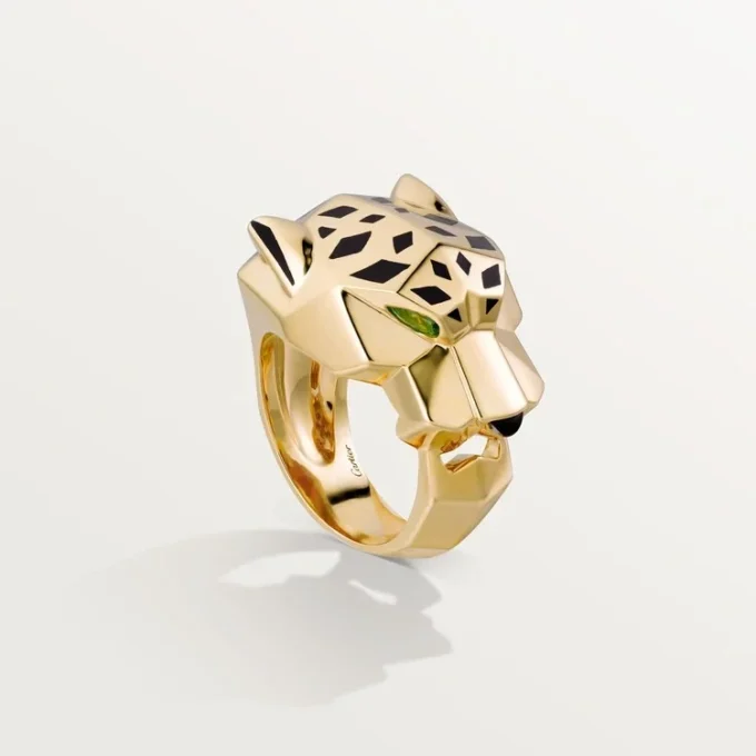 Bague Panthère de Cartier – Or jaune, laque, grenat tsavorite, onyx – Cartier