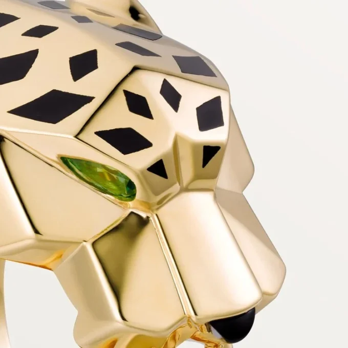 Bague Panthère de Cartier – Or jaune, laque, grenat tsavorite, onyx – Cartier