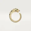 Bague Panthère de Cartier – Or jaune, émeraudes, onyx, diamants – Cartier