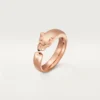 Bague Panthère de Cartier – Or rose, grenats tsavorites, onyx – Cartier