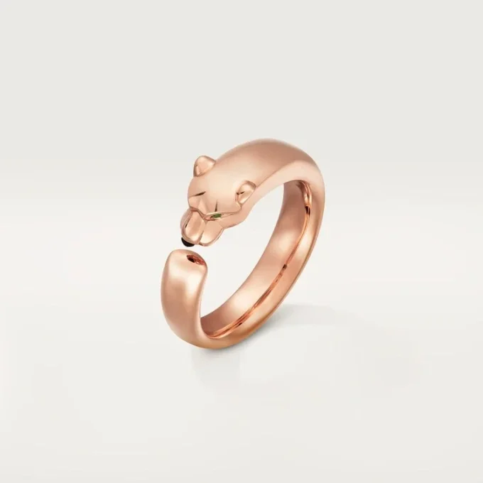 Bague Panthère de Cartier – Or rose, grenats tsavorites, onyx – Cartier