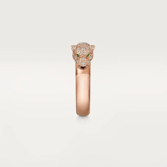 Bague Panthère de Cartier – Or rose, onyx, émeraudes, diamants – Cartier