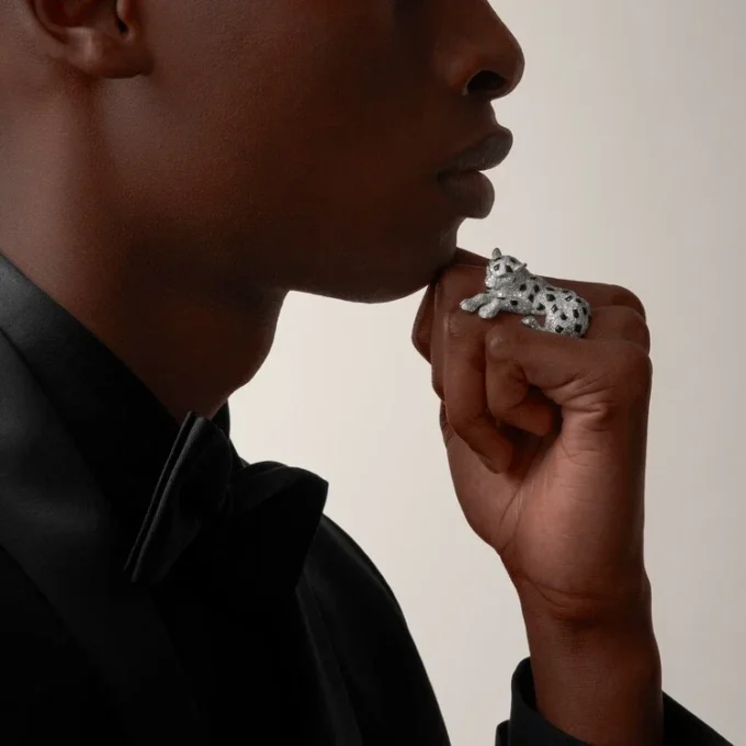 Bague Panthère de Cartier, pavée