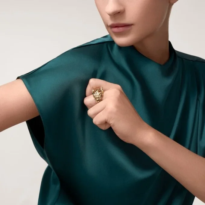 Bague Panthère de Cartier – Tsavorite et or jaune | Cartier US