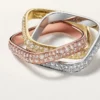 Bague Trinity Cushion, modèle classique, pavée Bague Trinity Cushion, modèle classique, pavée