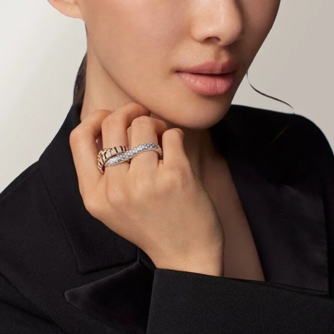Bague Trinity à deux doigts, laquée, pavée