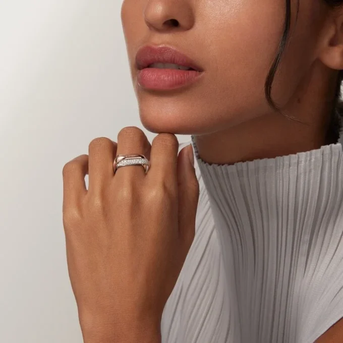 Bague Trinity, forme coussin, modèle moyen, demi-sertie