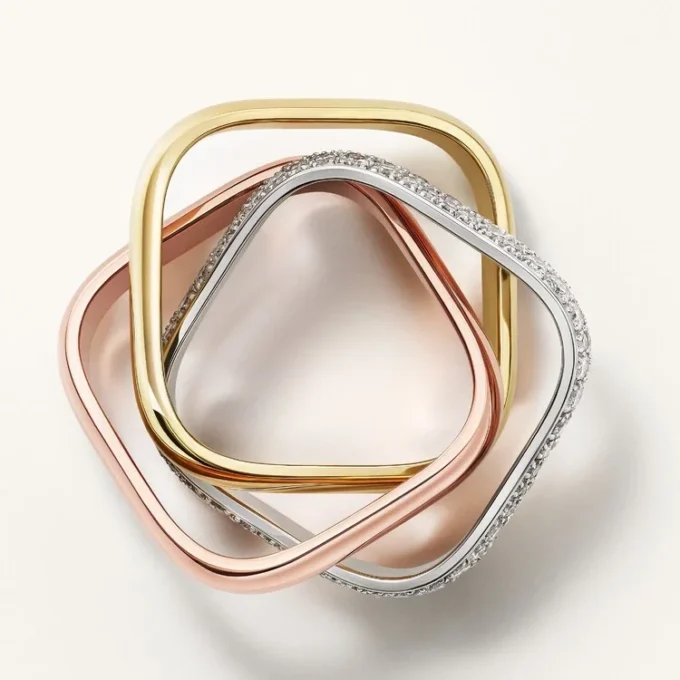 Bague Trinity, forme coussin, modèle moyen, demi-sertie