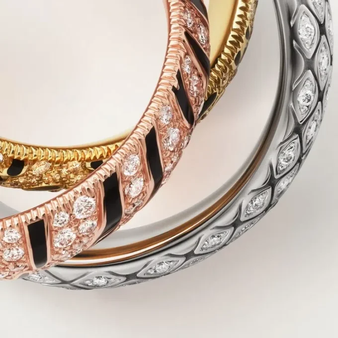 Bague Trinity, laquée, pavée