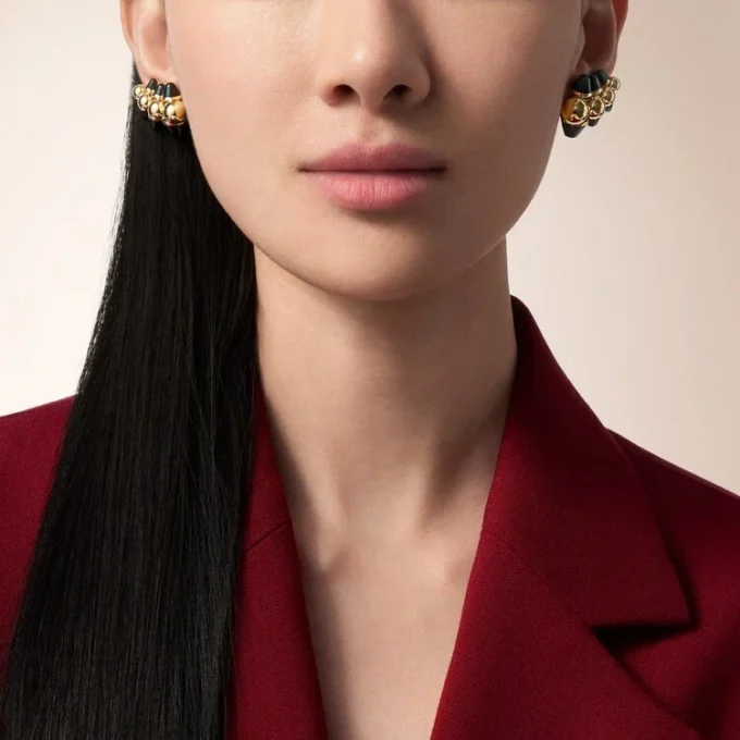 Boucles d’oreilles Clash de Cartier, modèle extra-large, onyx, multiwear