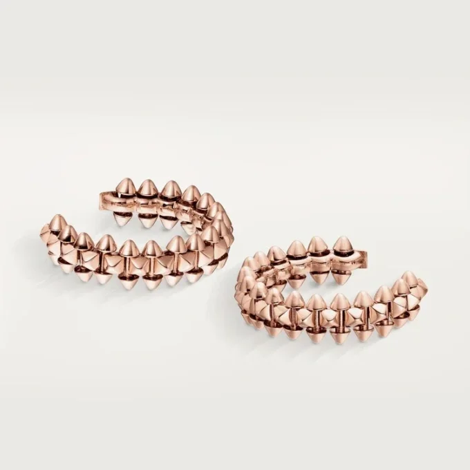 Boucles d&rsquo;oreilles créoles Clash de Cartier – Or rose, petit modèle | Cartier US