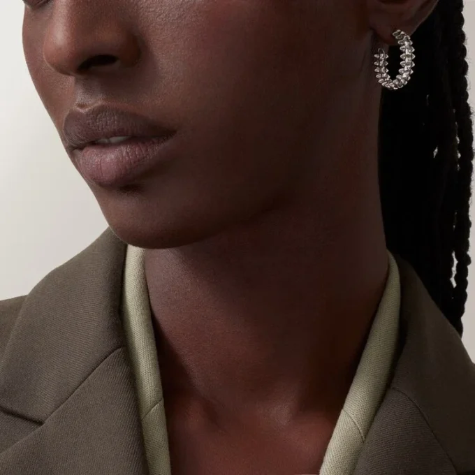 Boucles d&rsquo;oreilles créoles Clash de Cartier, petit modèle