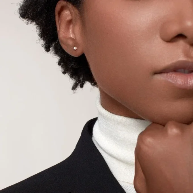 Boucles d&rsquo;oreilles Diamants Légers – Or rose, diamants – Cartier