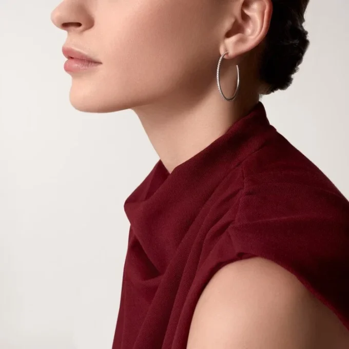 Boucles d&rsquo;oreilles Etincelle de Cartier, grand modèle – Or blanc, diamants – Cartier