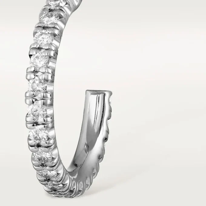 Boucles d&rsquo;oreilles Etincelle De Cartier, petit modèle – Or blanc, diamants – Cartier