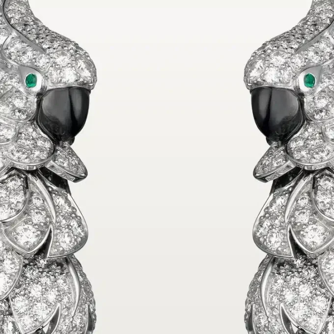 Boucles d&rsquo;oreilles Faune et Flore de Cartier, pavées