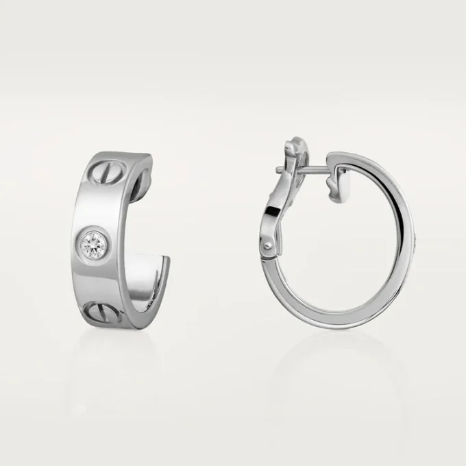 Boucles d&rsquo;oreilles Love, 2 diamants – Or blanc, Diamants – Cartier