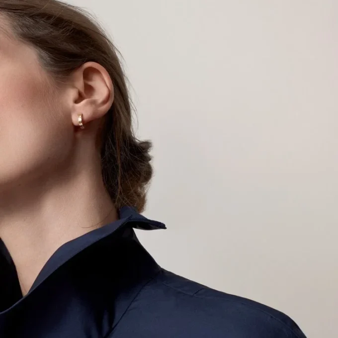 Boucles d&rsquo;oreilles Love Hoop – Or jaune, petit modèle | Cartier US